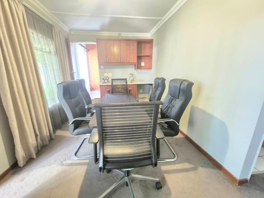 5 Bedroom Property for Sale in Bayswater Free State